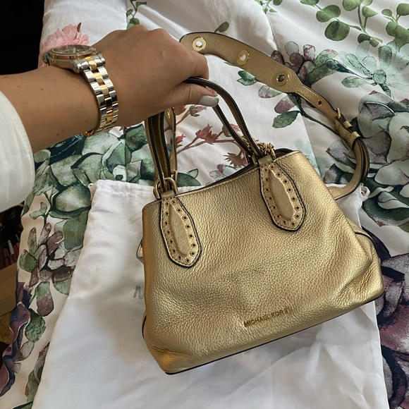 Michael Kors Gold bag - Picture 2 of 6